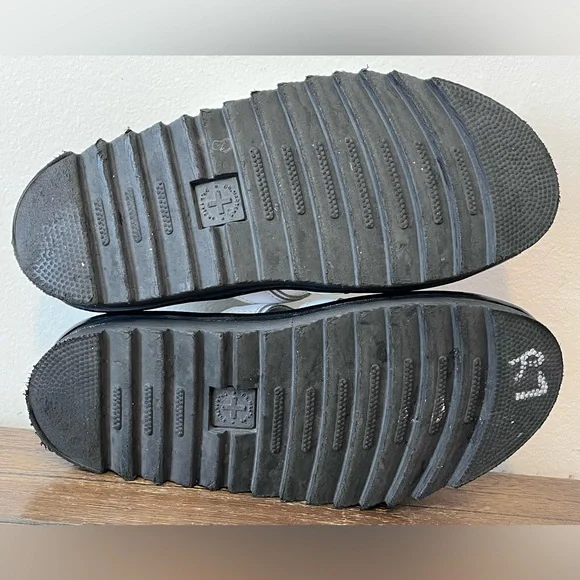 Dr. Martens Platform Sandals Women’s size 7 - Picture 9 of 9